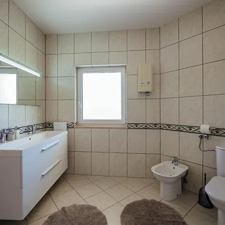 Latica Villa Donji Proložac