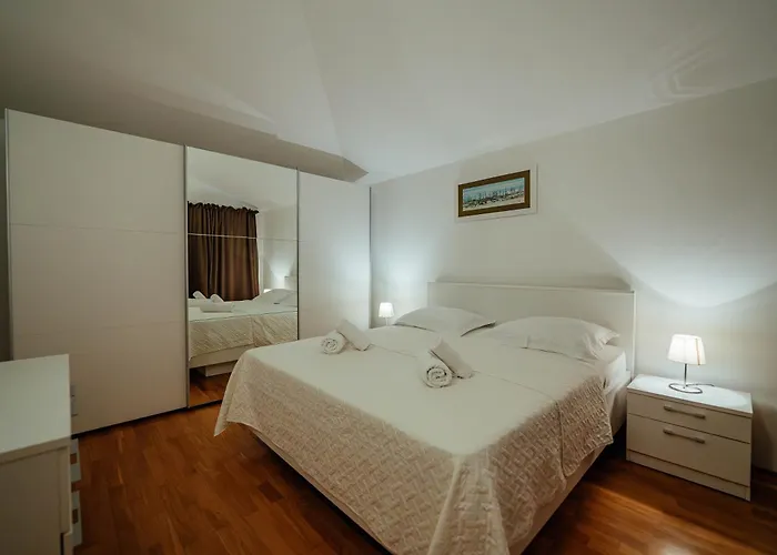 Latica Villa Donji Proložac