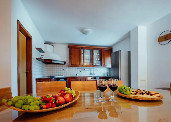 Latica Villa Donji Proložac