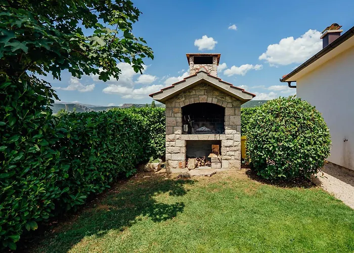 Villa Latica Donji Proložac